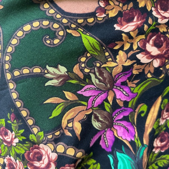 Vintage Pavlovo Posad Wool Shawl with Silk Fringe - Bright Floral Design - Picture 9 of 16